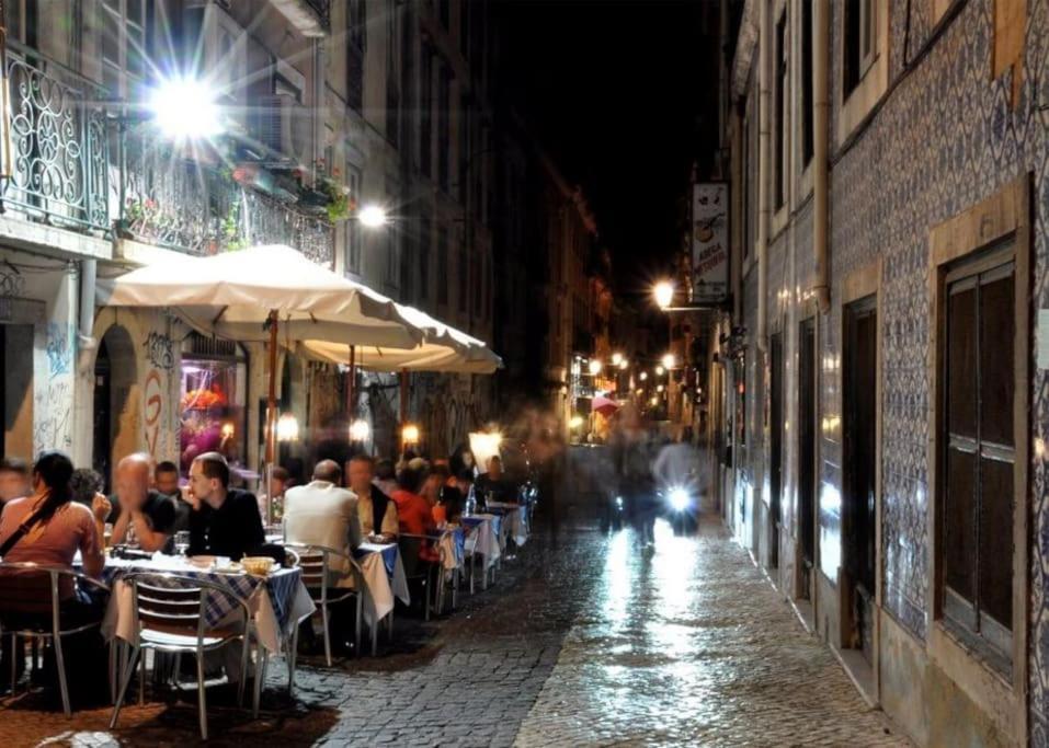 C3 Bairro Alto Cozy Romantic Loft In 18Th Century Building Lisboa Ngoại thất bức ảnh
